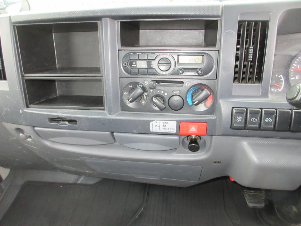 いすゞ 平ボデー・Wキャブ・シャーシ 小型 平成29年6月 TPGーNHR85A 13枚目