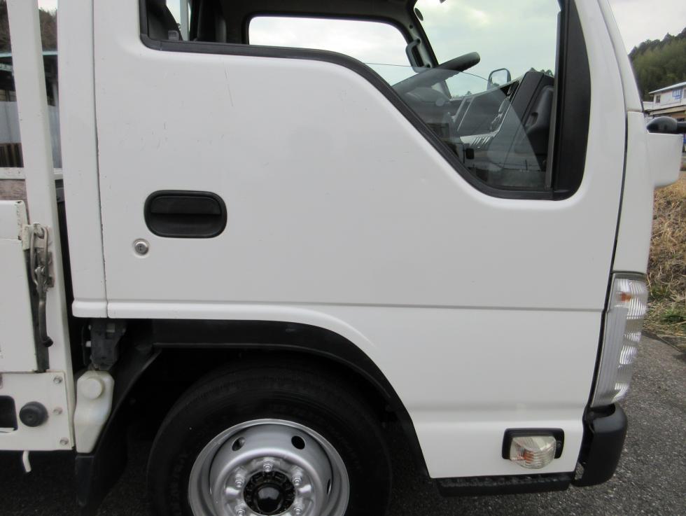 いすゞ 平ボデー・Wキャブ・シャーシ 小型 平成29年6月 TPGーNHR85A 41枚目