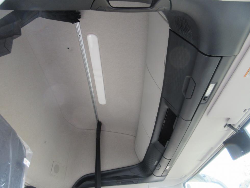 三菱 トラクター 大型  2RGーFP84VDR 18枚目