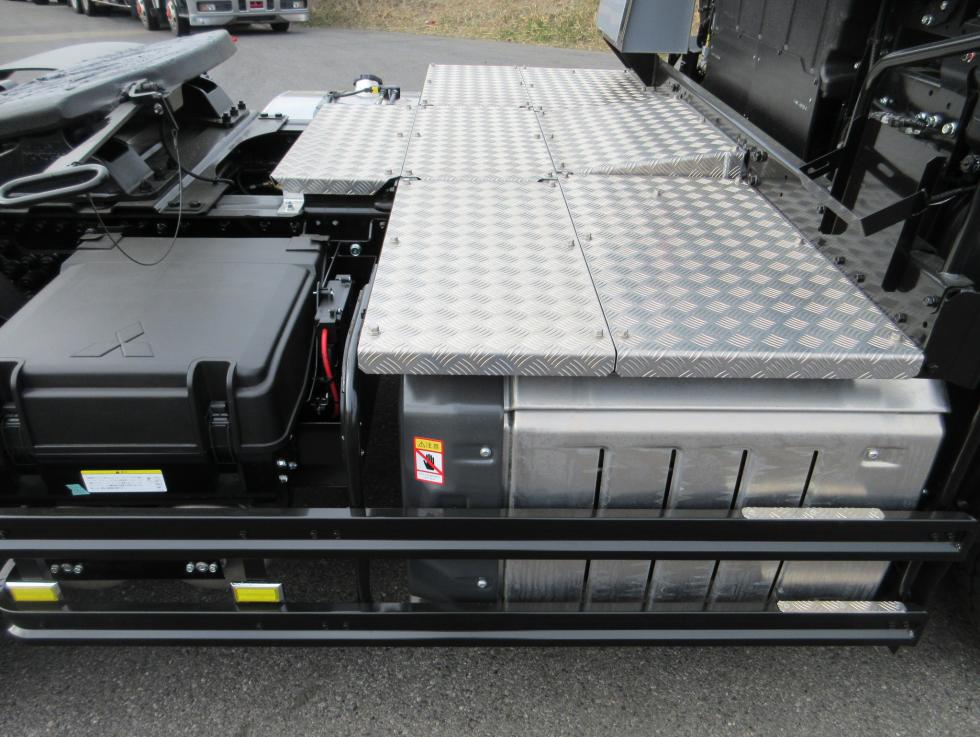 三菱 トラクター 大型  2RGーFP84VDR 27枚目