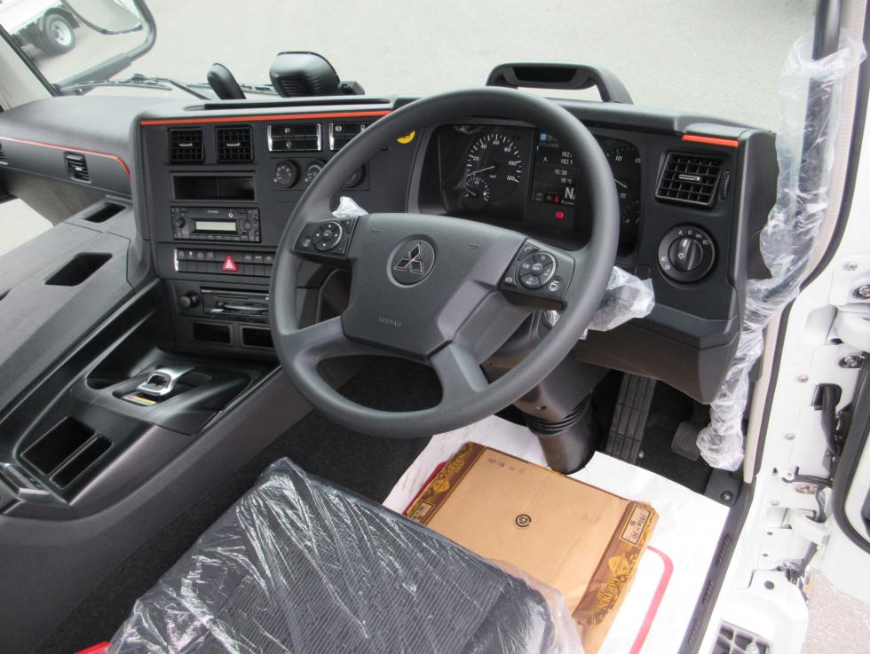 三菱 トラクター 大型  2RGーFP84VDR 7枚目