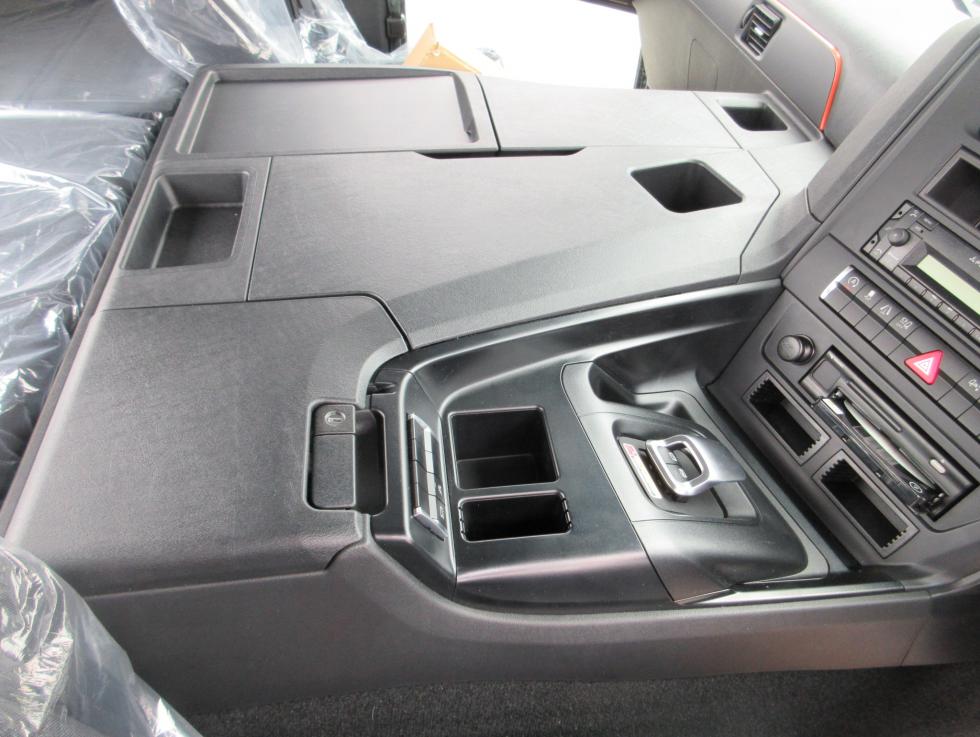 三菱 トラクター 大型  2RGーFP84VDR 11枚目