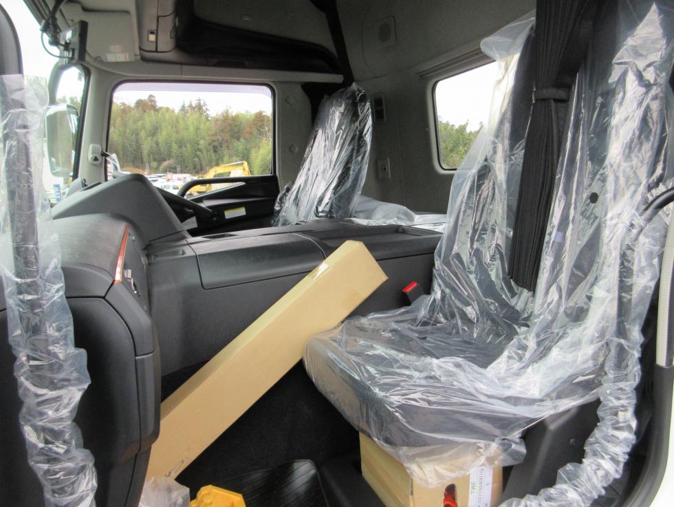 三菱 トラクター 大型  2RGーFP84VDR 20枚目