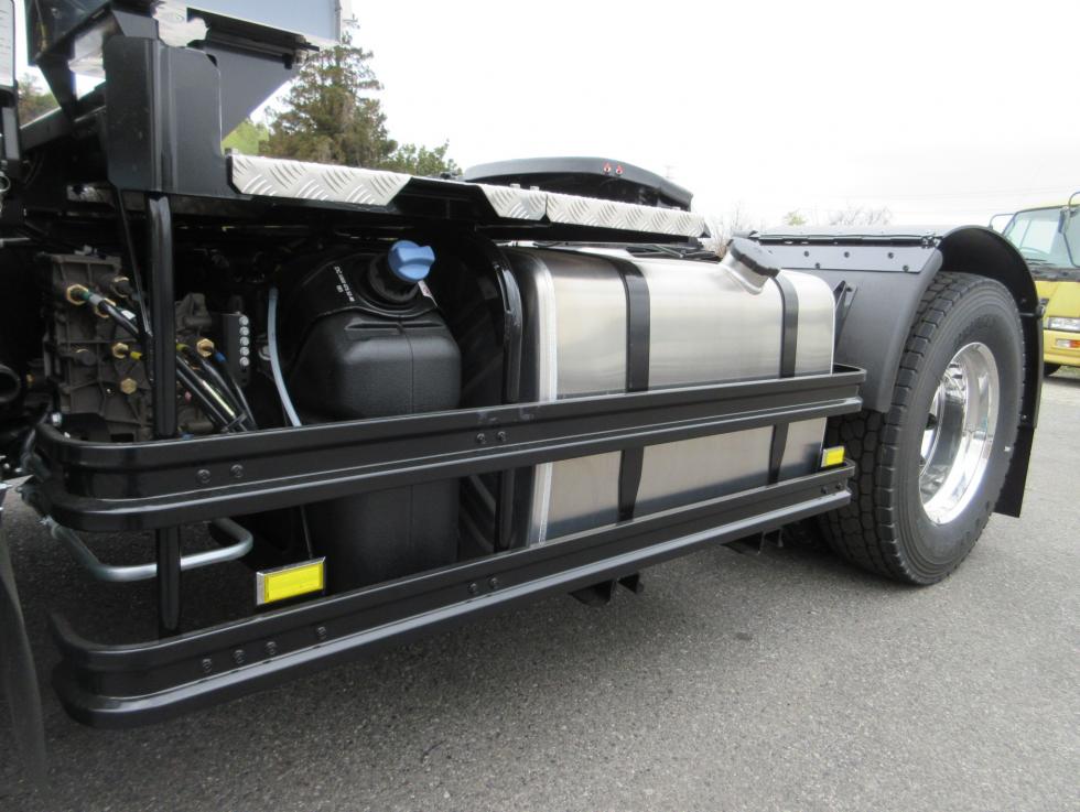 三菱 トラクター 大型  2RGーFP84VDR 31枚目