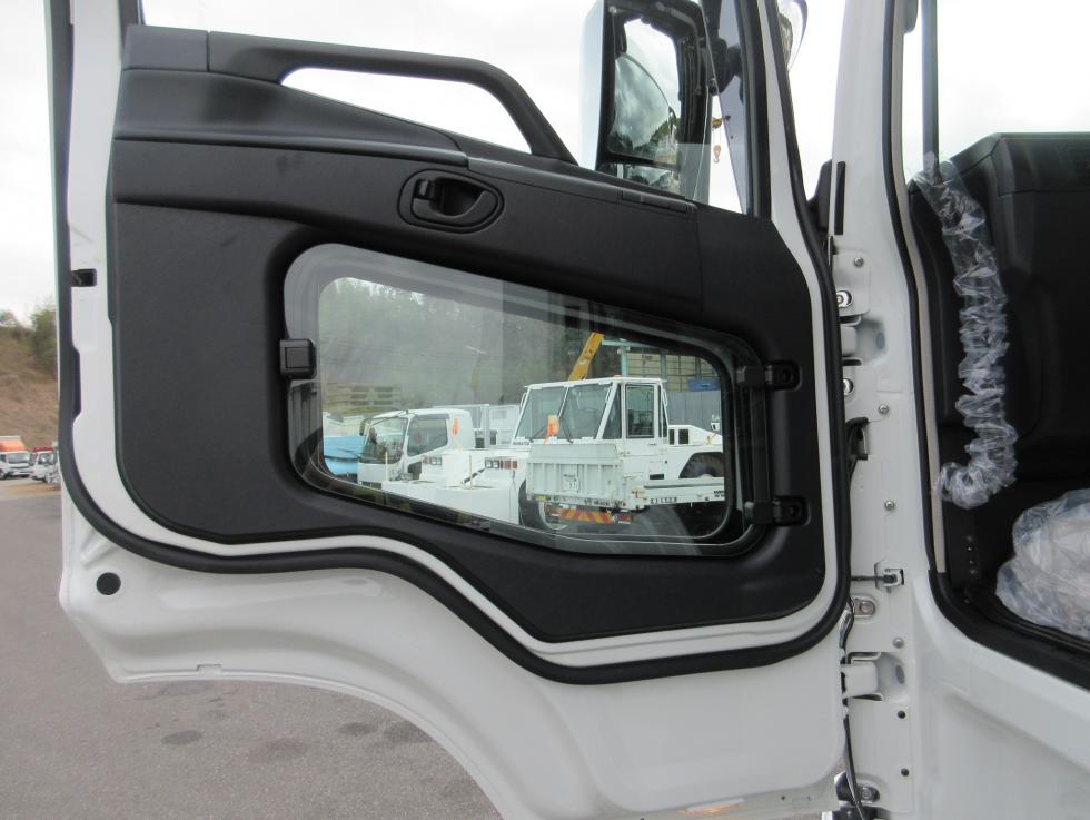 三菱 トラクター 大型   19枚目