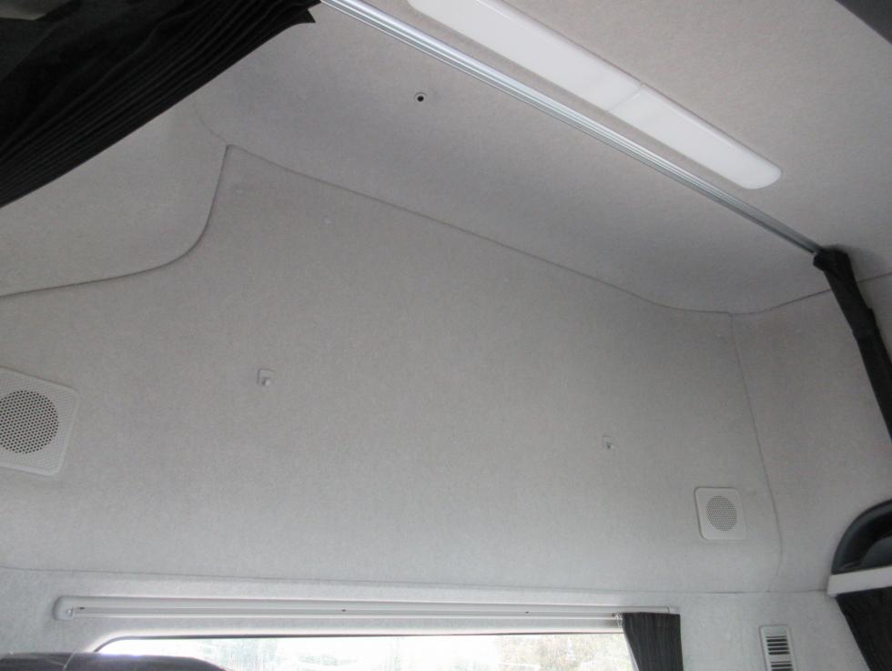 三菱 トラクター 大型  2RGーFP84VDR 16枚目