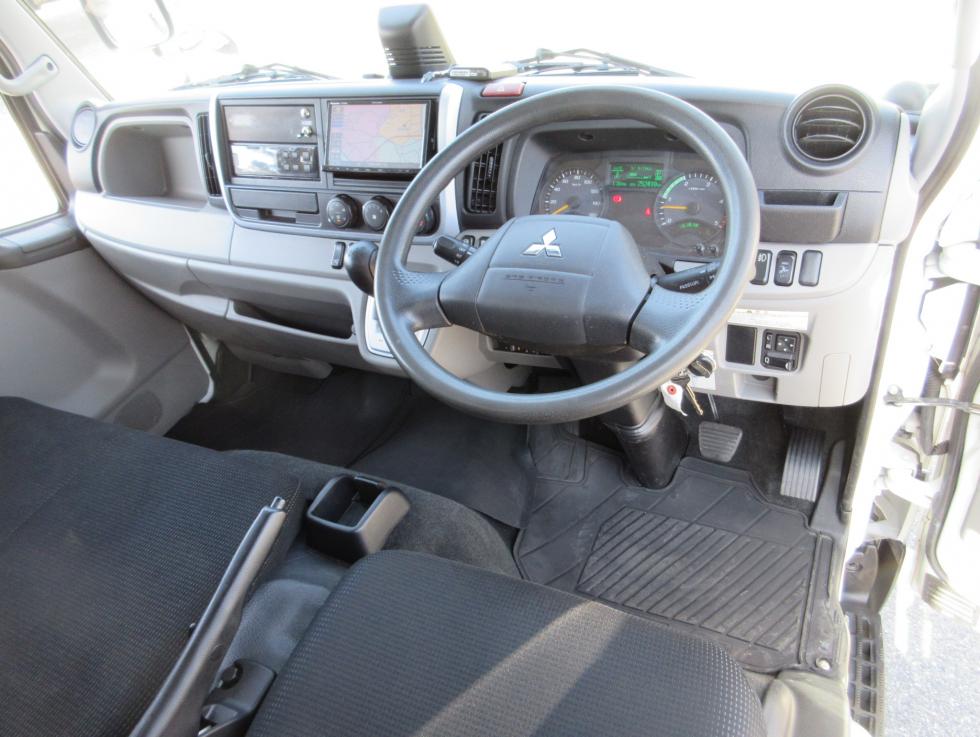 三菱 冷凍・保冷 小型 令和2年10月 2TGーFBA00 9枚目