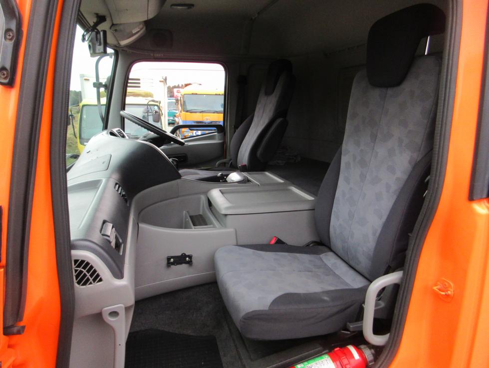 UD その他 大型 平成25年2月 ◆商談中◆　QKGーCG5ZA 18枚目